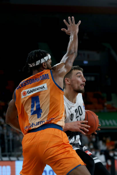 使其成为水 使其成为水