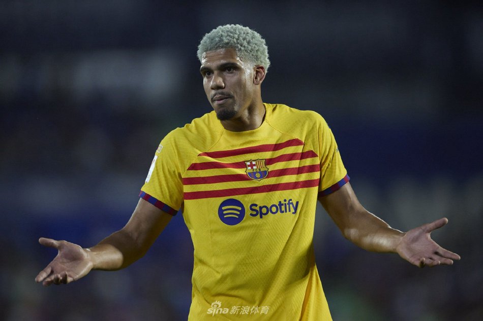 在小组赛初 在小组赛初