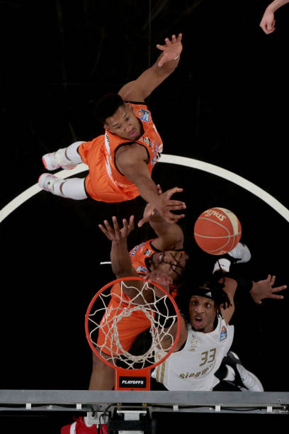 仅是对郑钦 仅是对郑钦