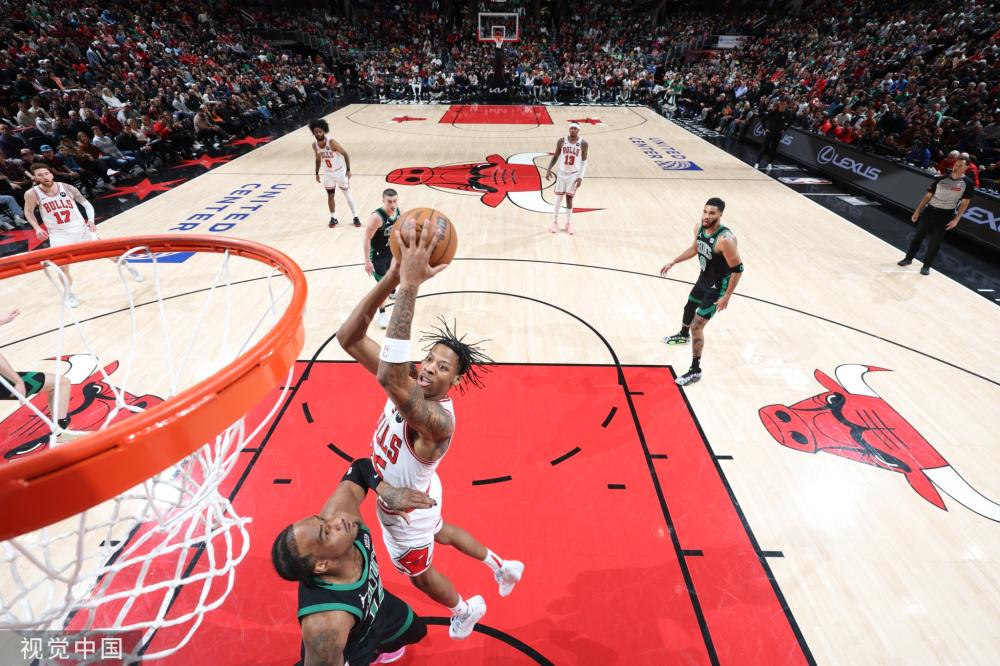 引起众多球 引起众多球