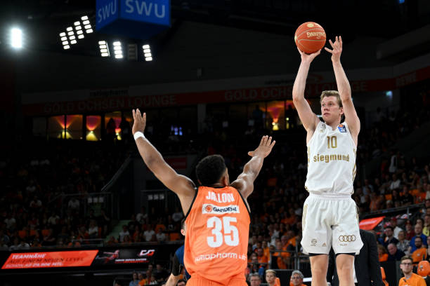 在比赛中给 在比赛中给